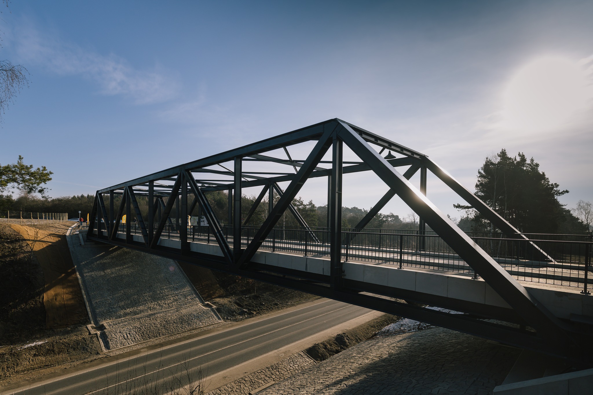 Unikát v Chotíkově již slouží cyklistům i pěším! 😍🚴‍♂️ Chystáte se jej zkontrolovat na vlastní oči? 